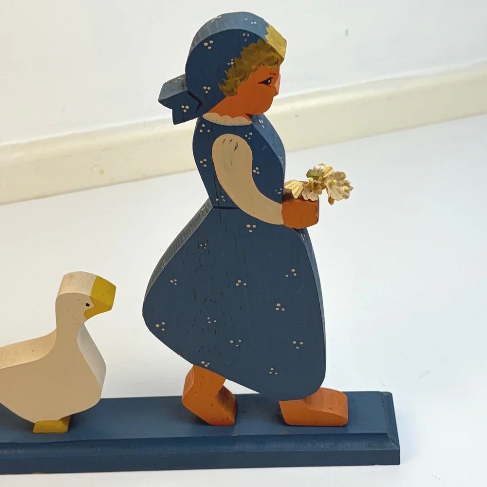 VTG Country Feelings Wooden Folk Art Girl With Geese Primitive Country Decor